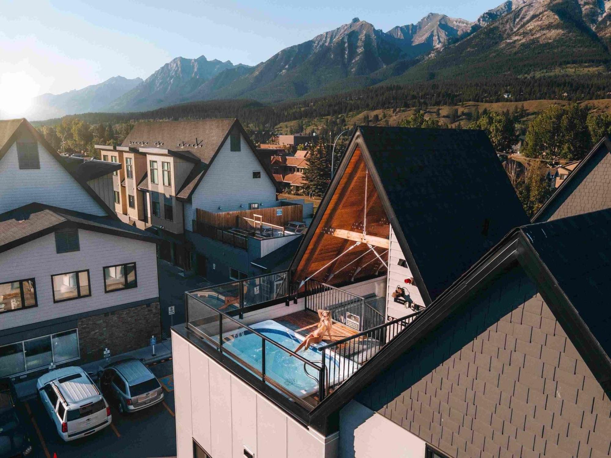 Basecamp Hotel Canmore